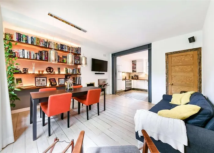 Designer Flat In Bethnal Green