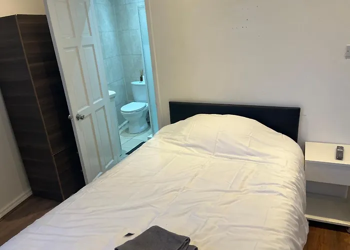 Y2 Guest House