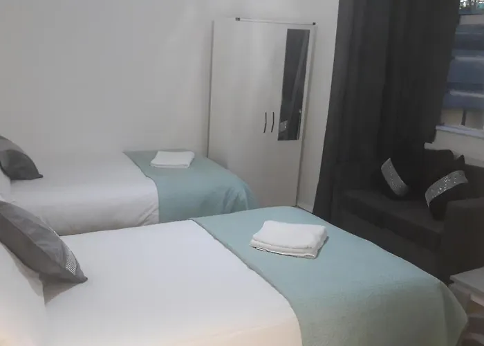 2 Dable Bedroom
