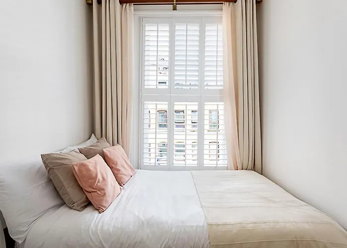 London Bridge Cosy Chic Your Perfect 1-Bed London Retreat