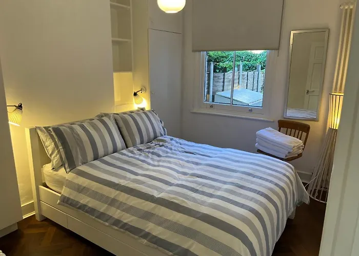 Garden Flat In Quiet Road - 55Msq