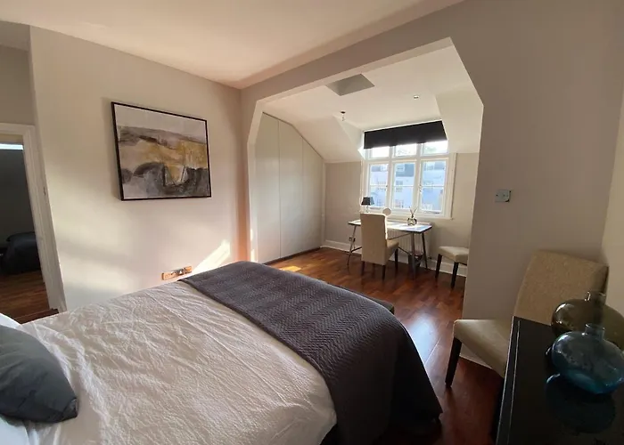 Chelsea Flat