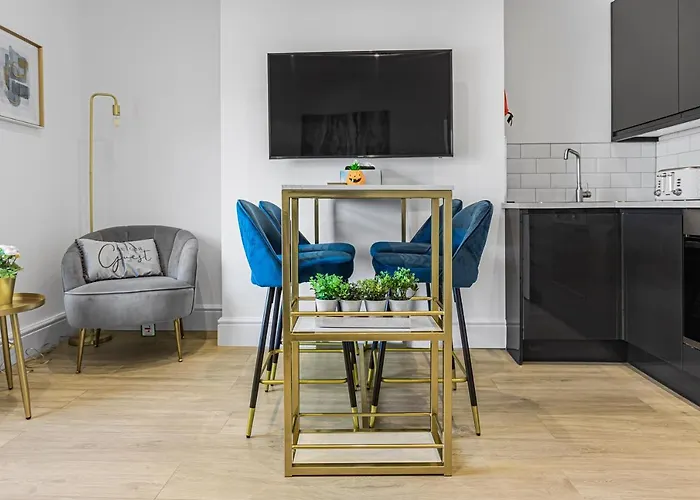 Modern 3 And 2 Bedroom Apartment In Maida Vale