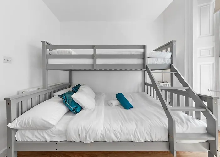 Lavish 3 Bedroom Flat In Mayfair London Hy4