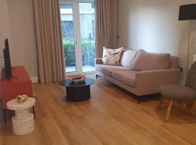 Blossom Breeze Apartment