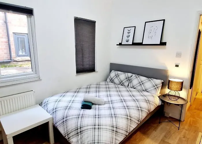 Lovely Studio- Aldgate East Stn