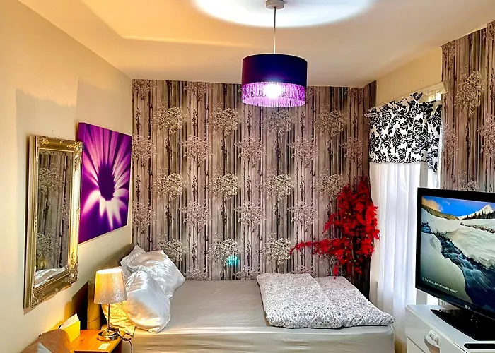 Comfy Double Bedroom