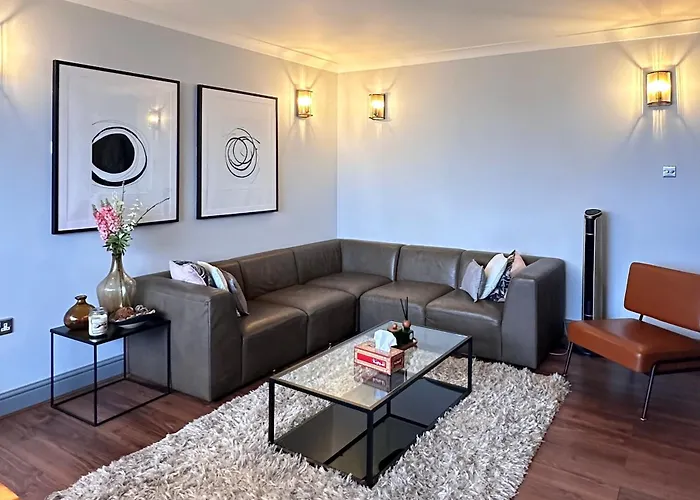 Modern Flat Central London