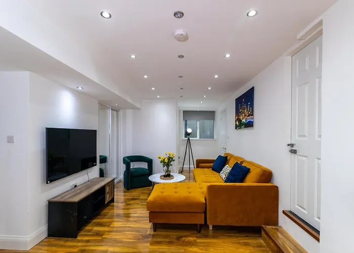 Chic 2-Bedroom Retreat In The Heart Of Westminster
