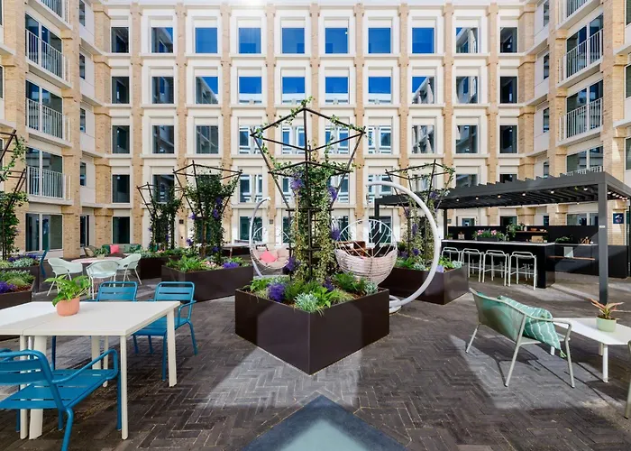 Cosy City Living Ensuites At Trendy Wick Park In London