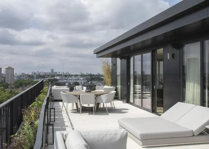 Modern Apartments At Enclave Located In Central London