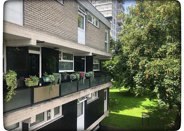 Authentic Battersea Experience