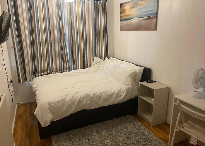 Two Bedroom Flat In Greenwich Near The 02