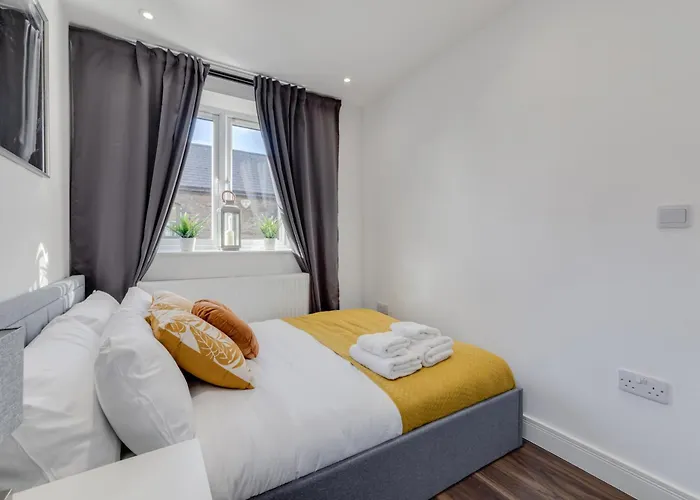 Modern 1 Bed Apartment - Nine Elms, Battersea