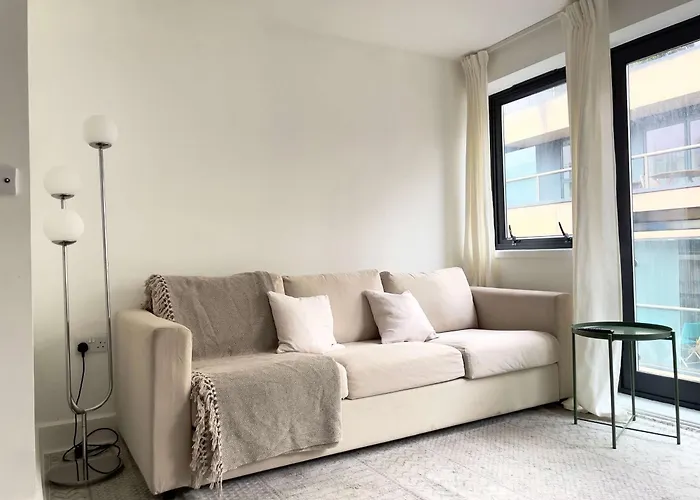 Bright And Beautiful 2Bdr Central London Flat