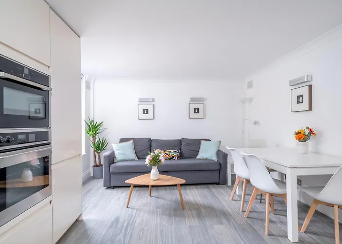 Beautiful & Serene Flat In The Heart Of London