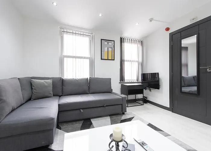1 Bedroom Apartment Near Brick Lane