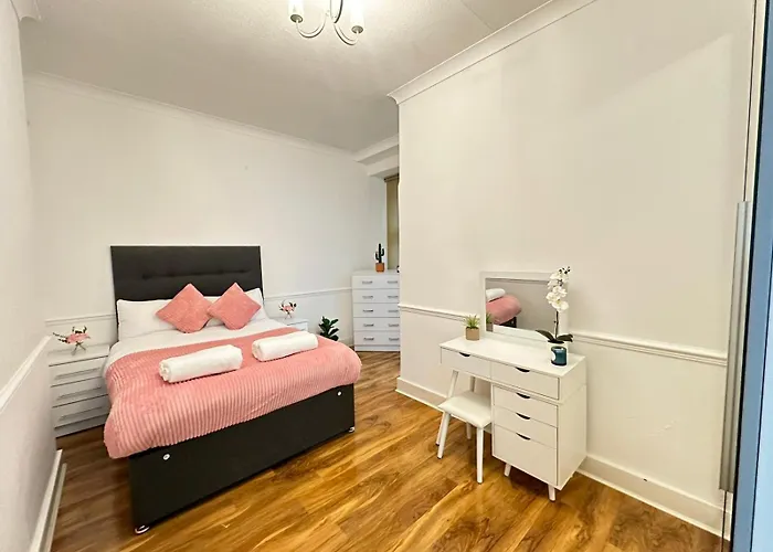 Oxford Street Four Bedroom Luxury Villa