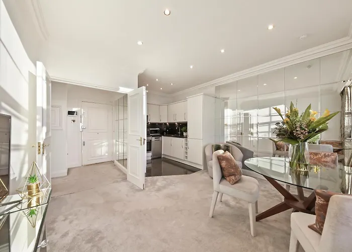 Lavish Two-Bedroom Apartment