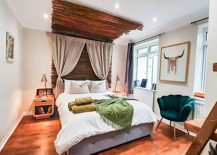 Enchanting 3 Bedroom Flat