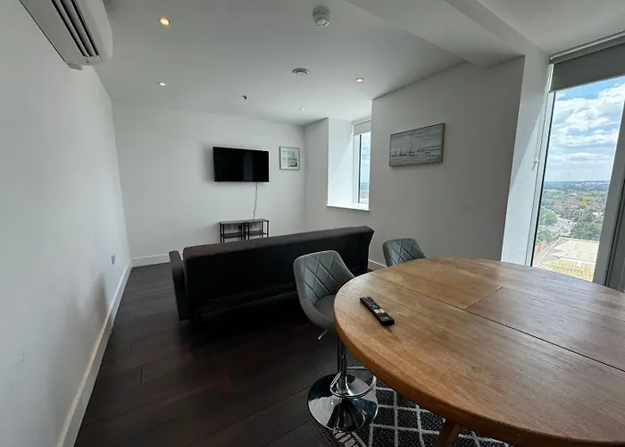 Cozy One Bedroom Flat 20 Mins Central London Bp142