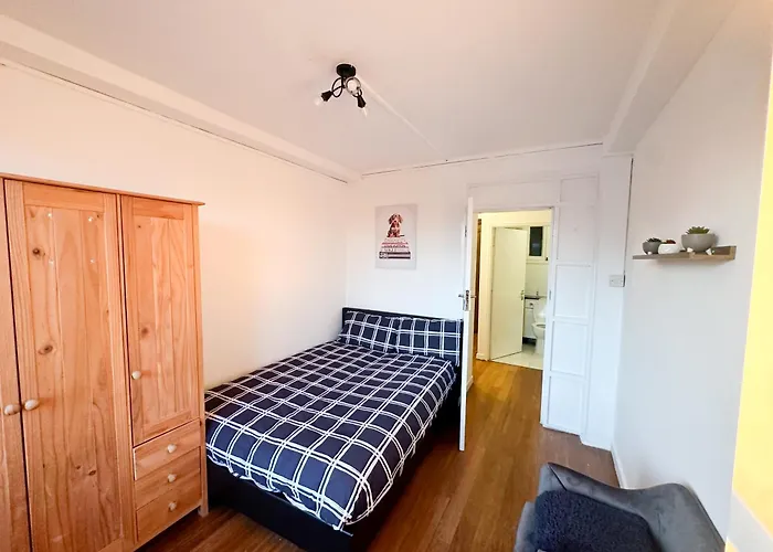 Gatesden Apartment