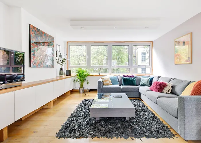 Modern Notting Hill 2 Bedroom Near Royal Oak Tube