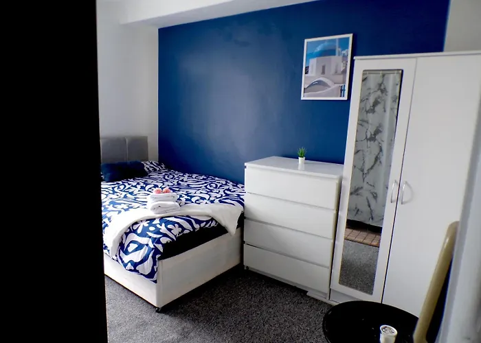 West Kensington - Blue Apartments