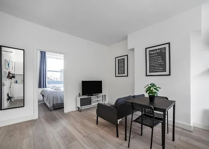 Excellent Location 1 Bed Flat By Tower Bridge