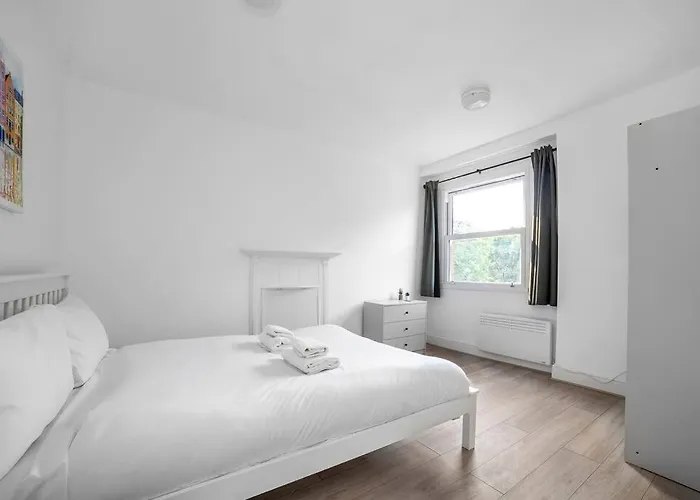 Stylish Stay 2-Bed By Tower Of London