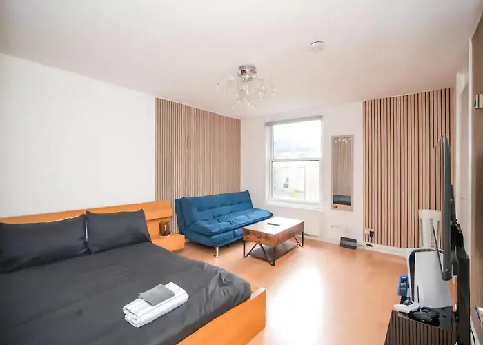 Lavish Finsbury Park 3 Mins Walk Retreat