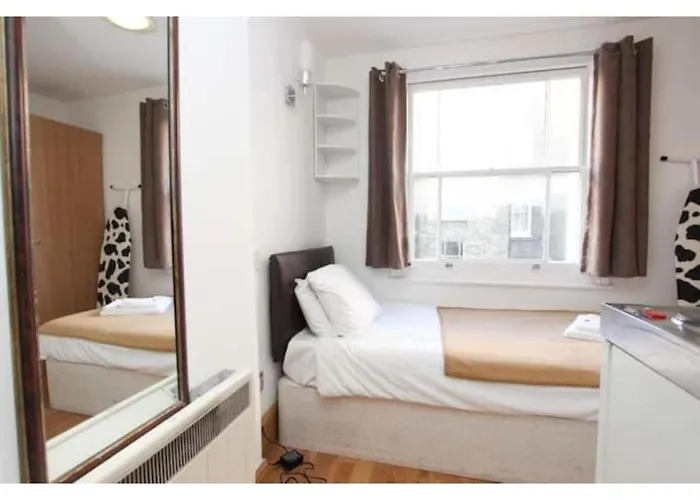 F201-Affordable Studio Near Hyde Park