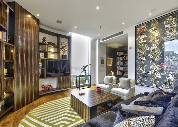 Whitecross Apartment