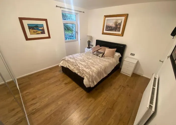 London City Retreat Escape In Oval - Elephant & Castle