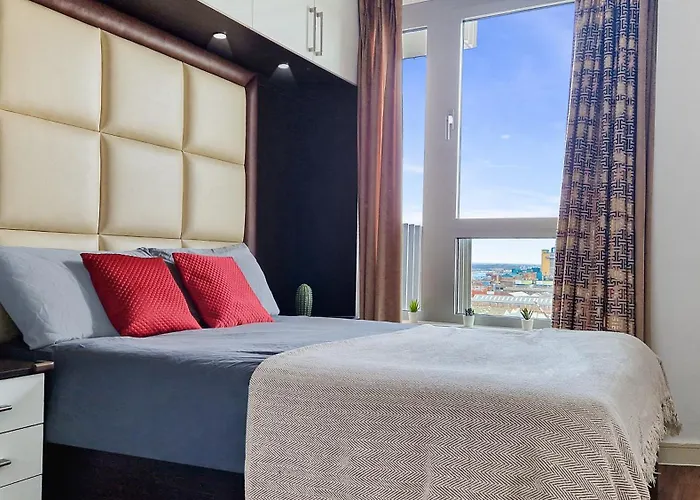 Excel Centre 2 Bedroom Flat In East London