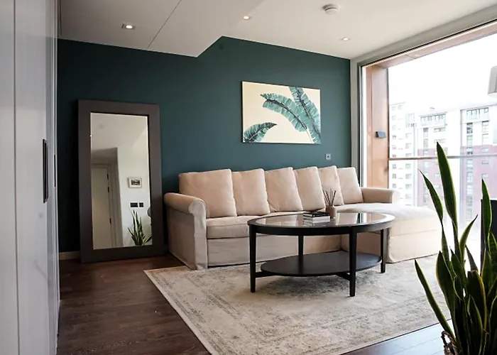 Chic Luxury Living In Battersea Power Station