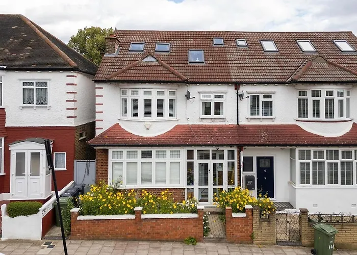Wavertree House