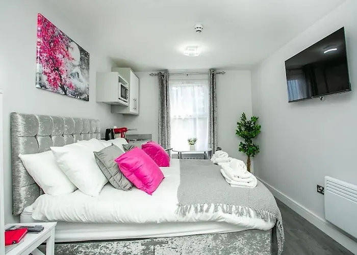 Cosy Flamingo Studio In Sydenham