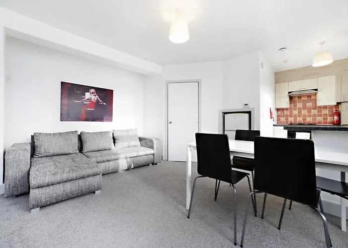Cozy Apartment In Kensington