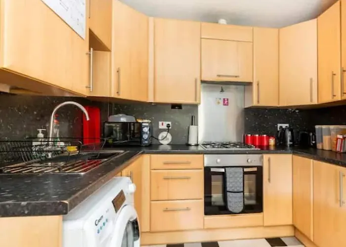 Guest House In E15