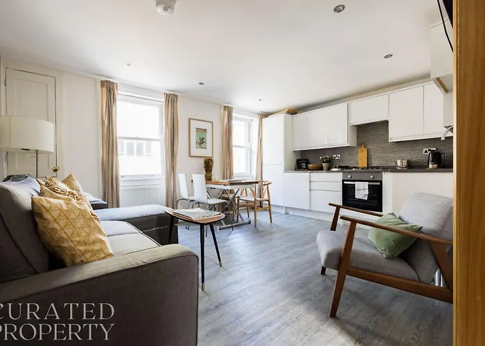 Modern 3-Bed Duplex Apartment In Fitzrovia Near Oxford Street