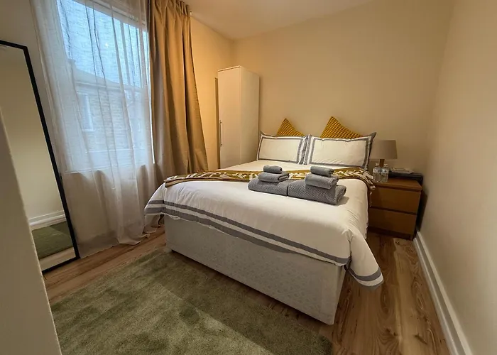 Compact And Friendly Price Room