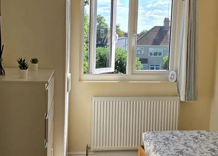 Private Rooms Near Hither Green Station