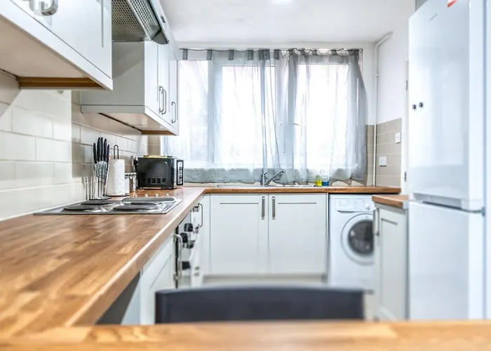 Cosy Guest House In Central London