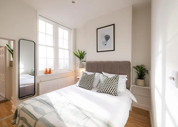 The Maddox - Serviced Apartments