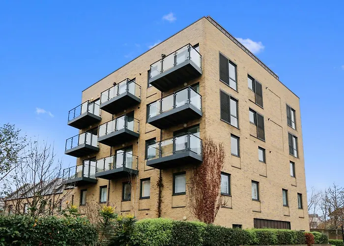Hybrid Resi Greenwich Near O2 Arena
