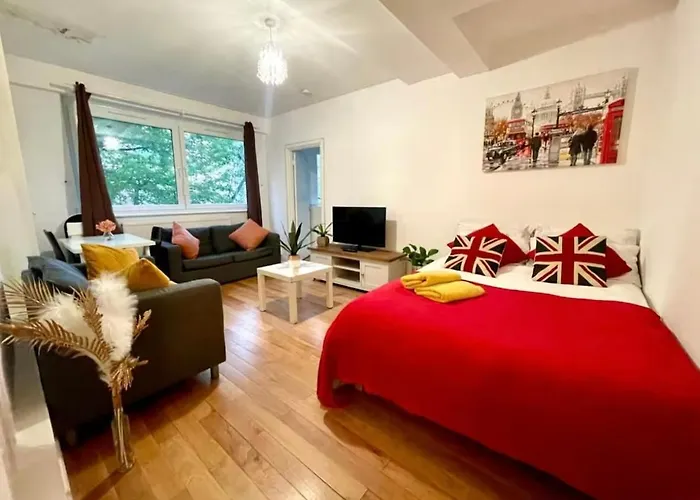 2 Bed Flat Near To Tower Bridge