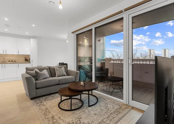Modern Flat In Heart Of London