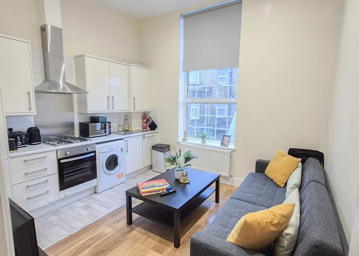 Cozy 2-Bedroom Apartment With Free Wi-Fi In Shepherds Bush Near Westfield