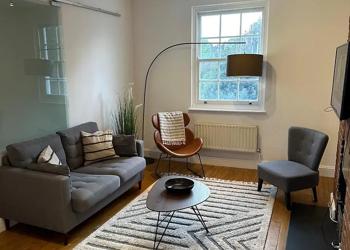 Kings Cross Cosy 2 Bedroom Flat